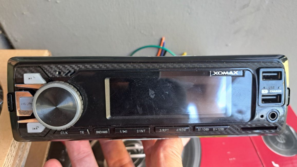 Radio com Bluetooth Xomax + colunas  Pionner