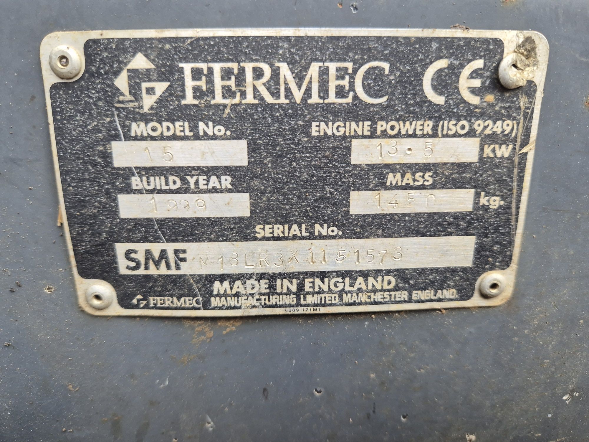 Minikoparka Fermec 1.5 tony.  2 łyżki.  Brutto.
