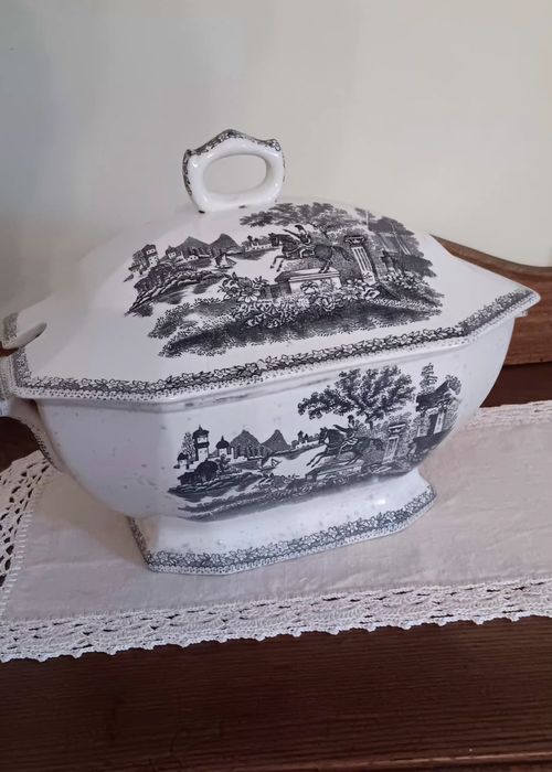 Terrina em louça Sacavem