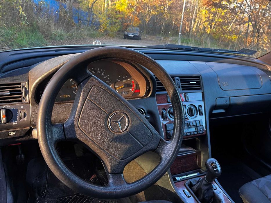 Mercedes benz W 202 Classic  C220 CDI  125 KM