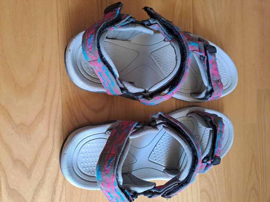 Sandały CMP roz. 38 stan BARDZO DOBRY