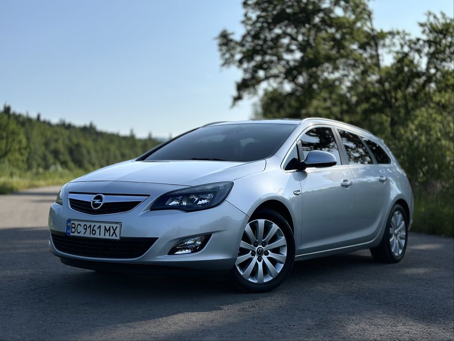 Opel Astra J Cosmo