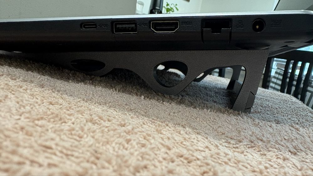 Stojak podstawka holder stand pod laptop uniwersalny