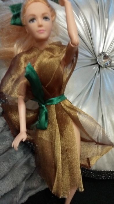 Lala dzidziuś kołysze się na boki i śpie wa polecam.