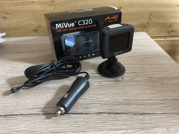 Kamerka samochodowa MIO MiVue C320