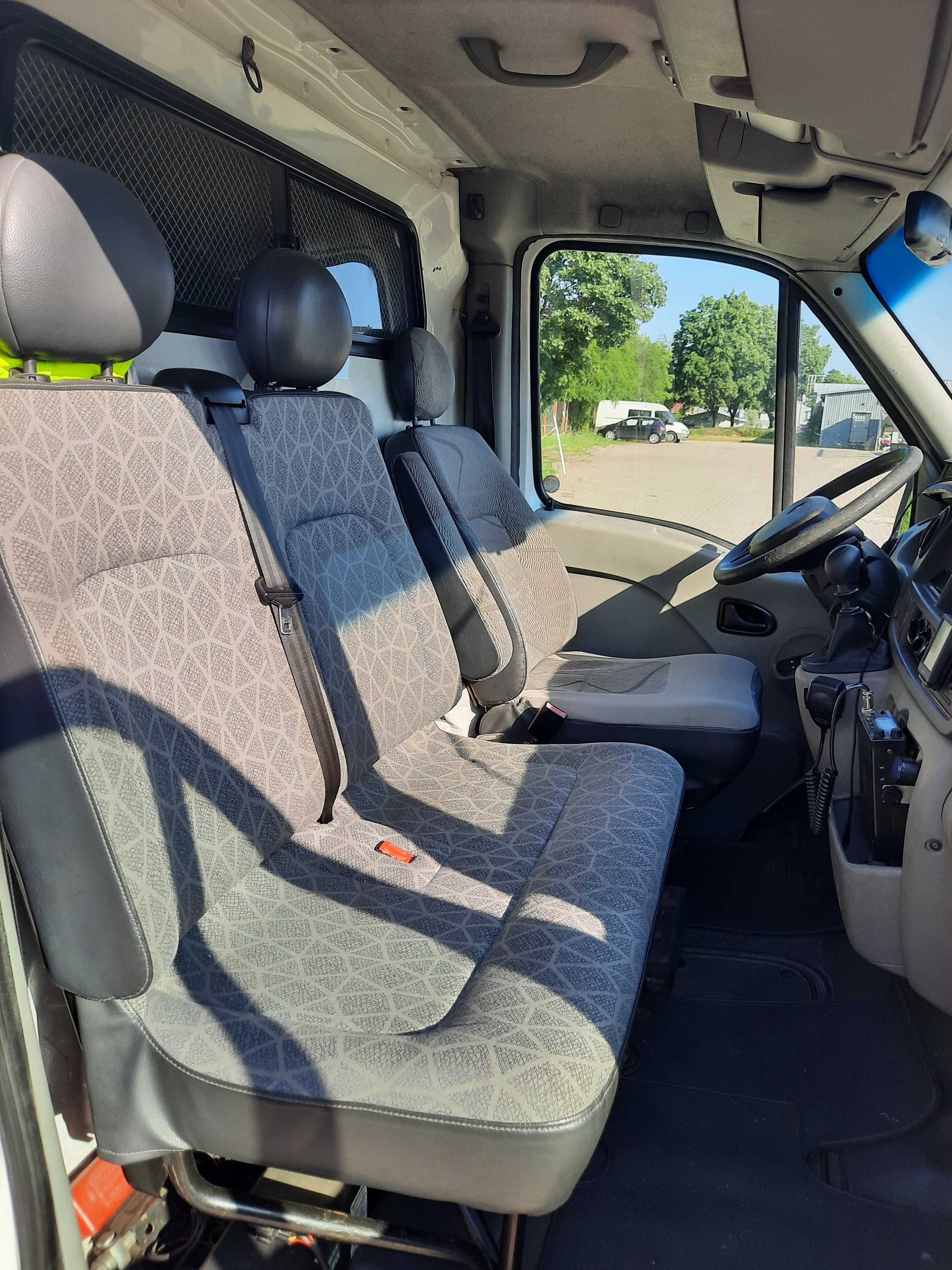 Renault Master 2007 2.5D 120KM, Webasto, CB radio, hak, stan bdb L3H2