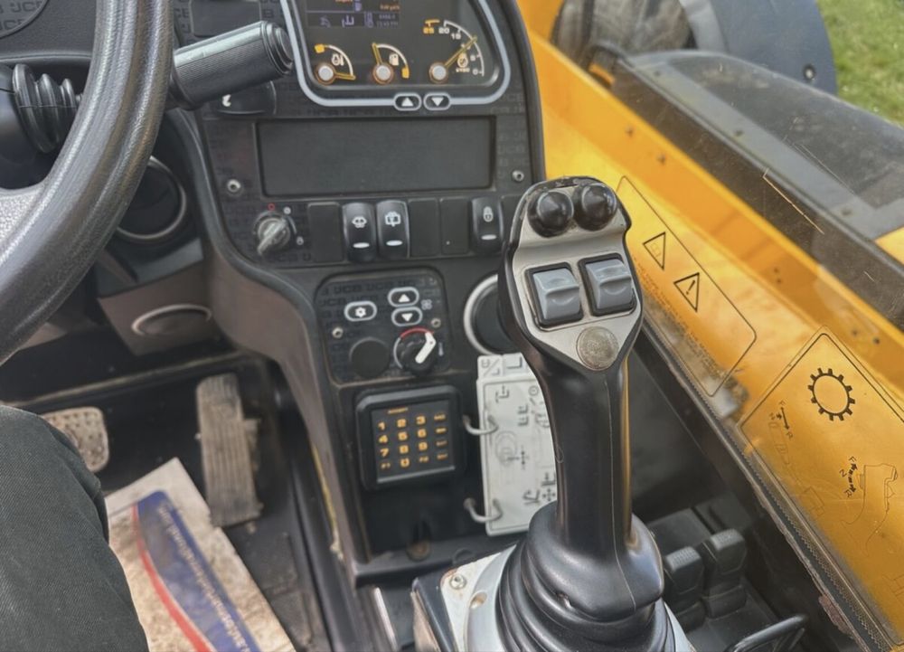 Телескопічний навантажувач jcb 540-170 2018 рік