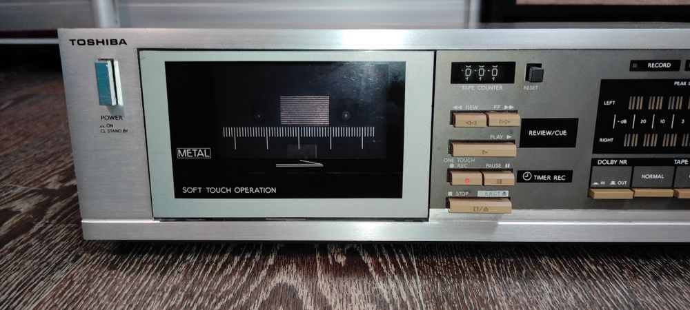 Кассетная дека Toshiba PC-G10