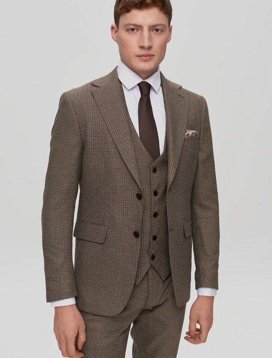Класичний чоловічій костюм трійка The Suits