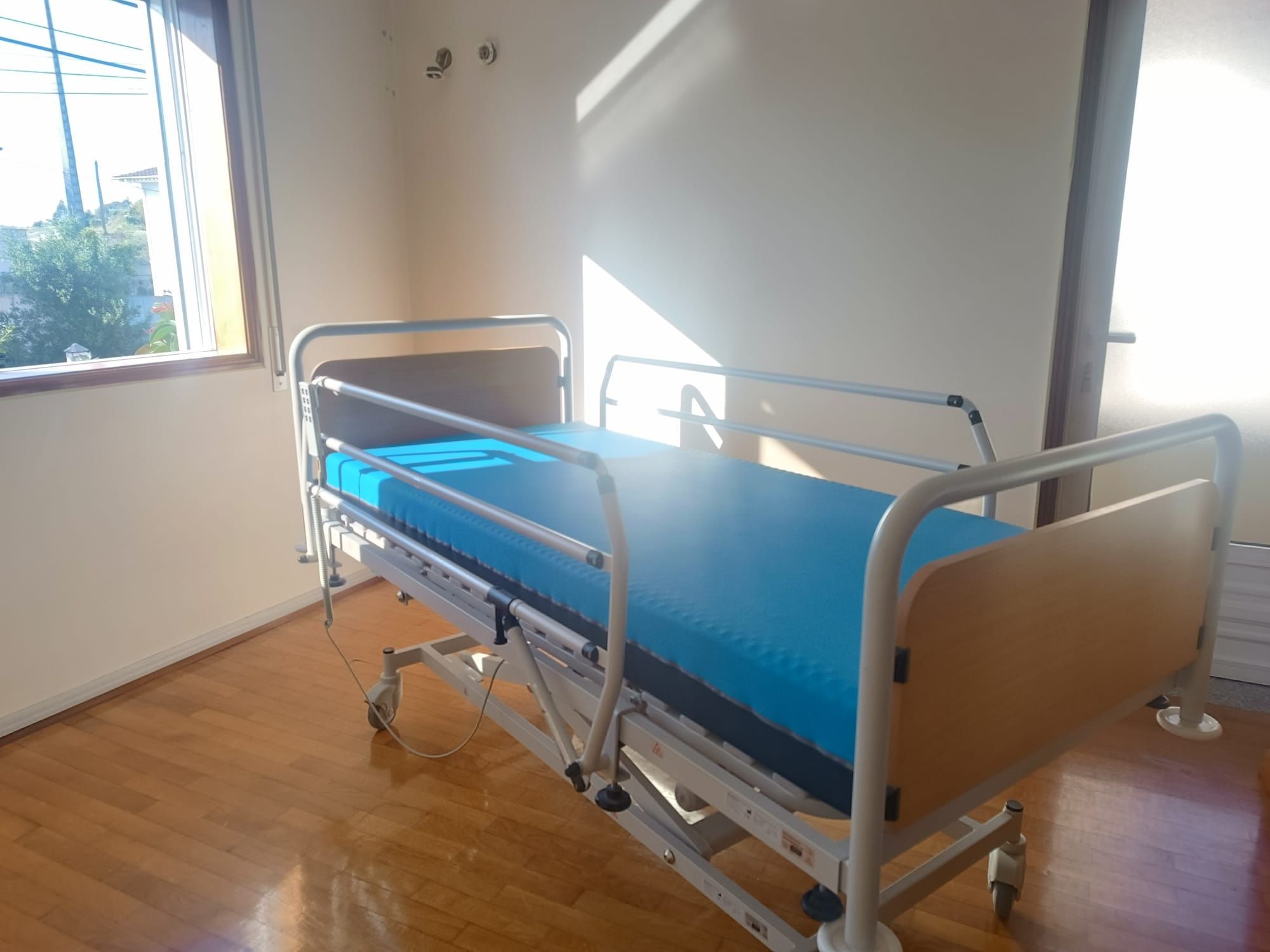 Cama articulada elétrica