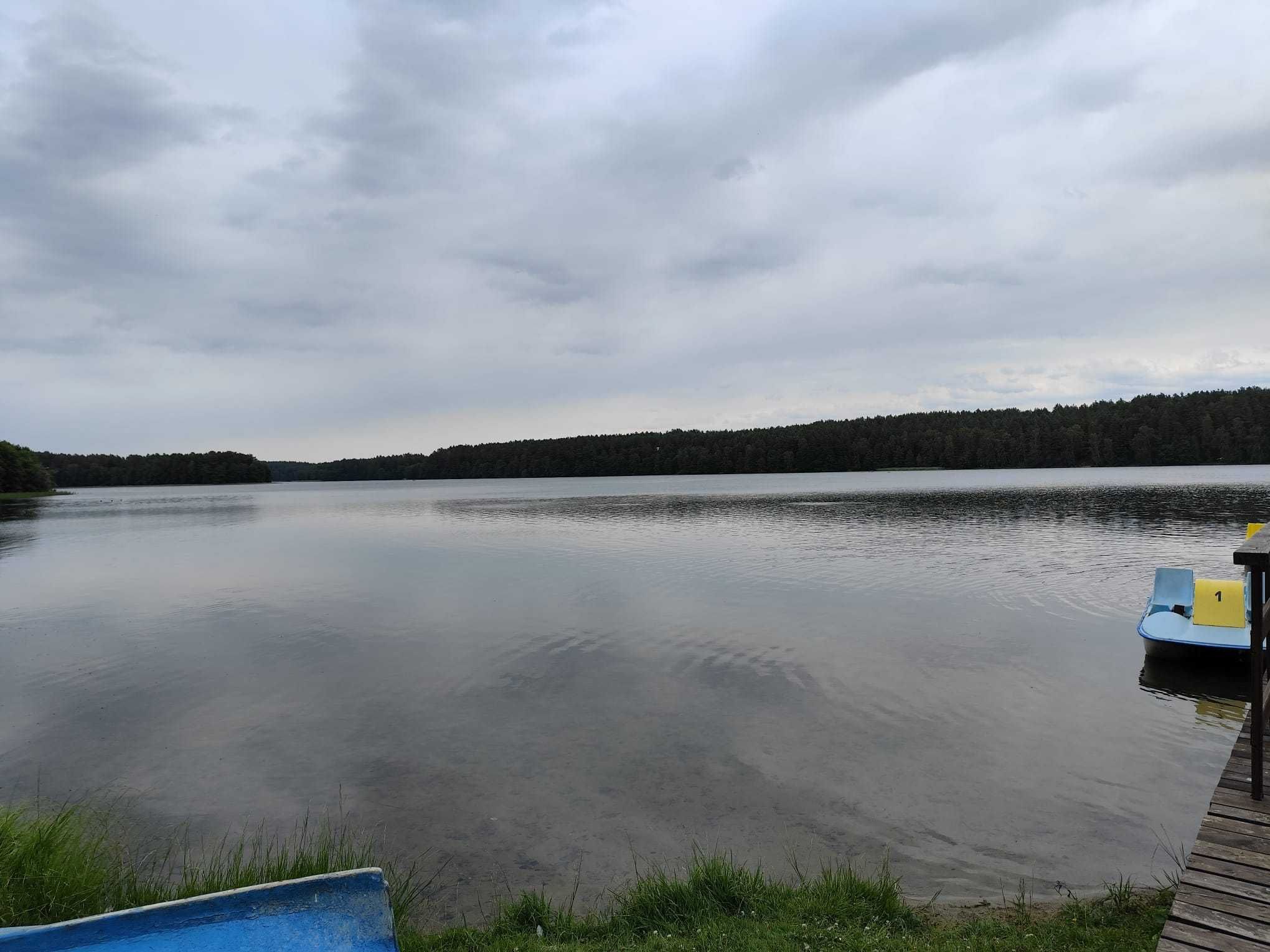 Atrakcyjna działka budowlana 300 m. od jeziora.