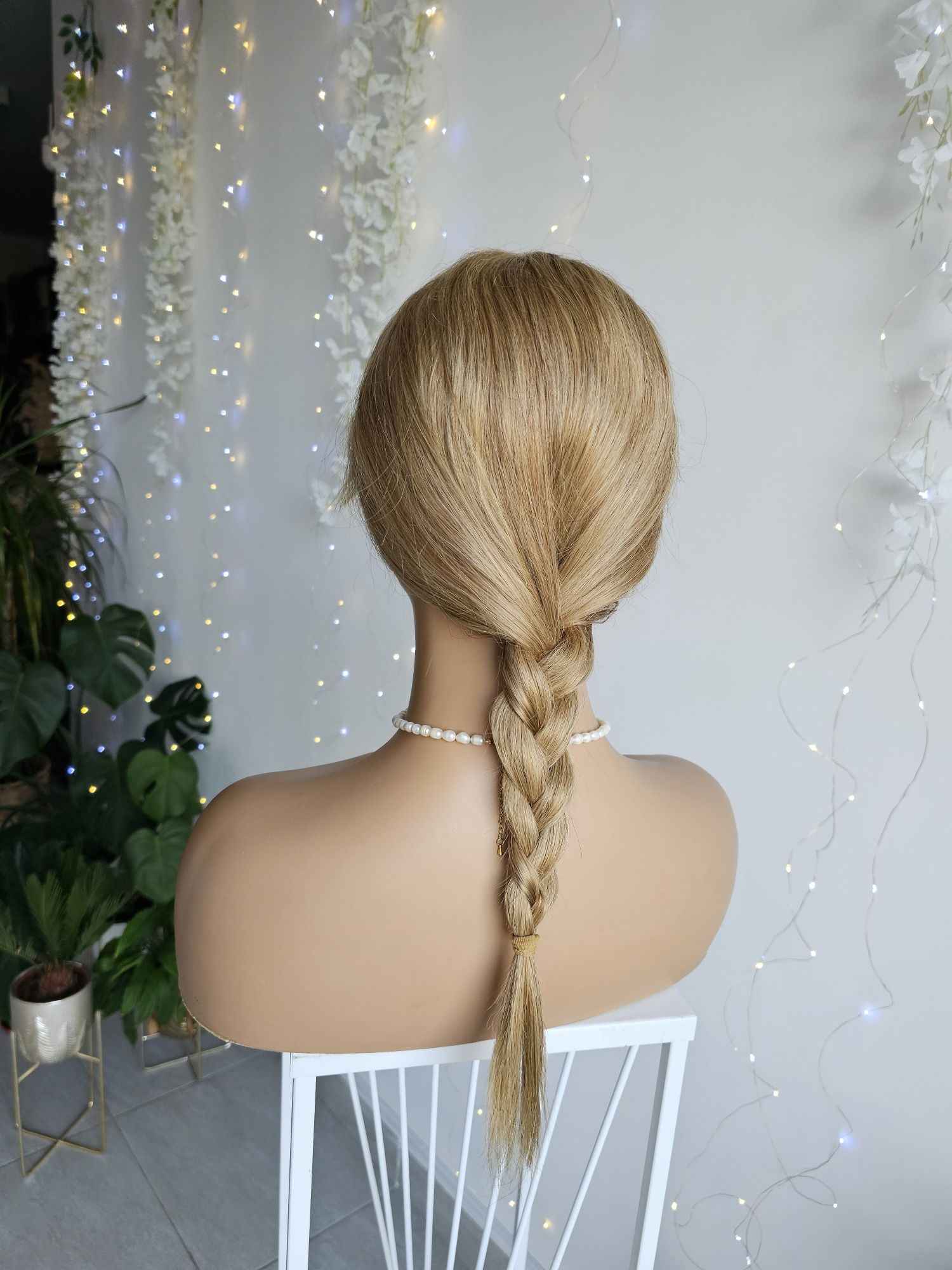Długa peruka z włosów naturalnych Sofi z grzywką naturalny blond 52-60