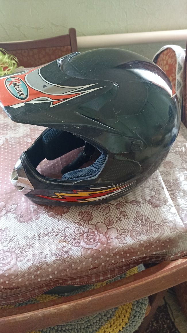 Продам мото шлем