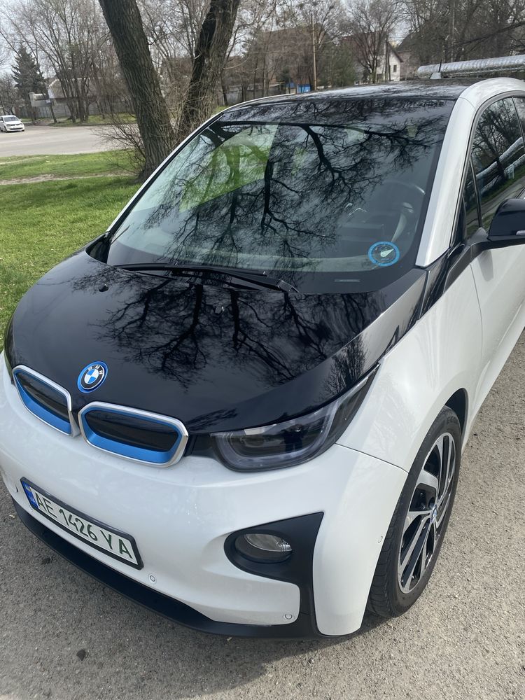 Продам BMW i3