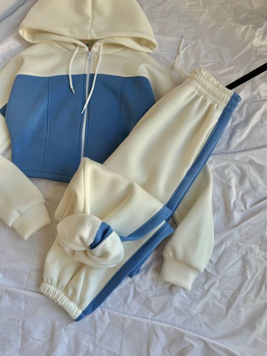 Костюм спортивний