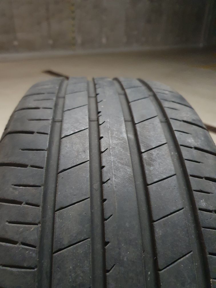 Bridgestone Turanza T005 225/55/17  97 V komplet