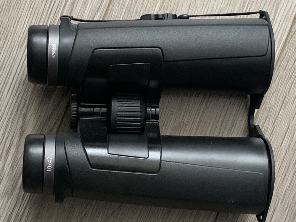 Бинокль Carl Zeiss Victory 10x42 HT