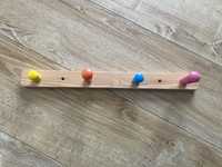 Wieszak drewniany dla dzieci Ikea Flisat
