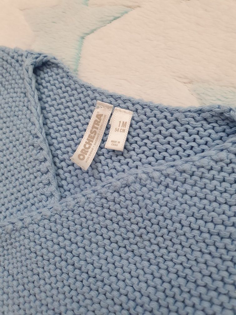 Śliczny niebieski sweterek dla niemowlaka 56/62 do chrztu BDB STAN