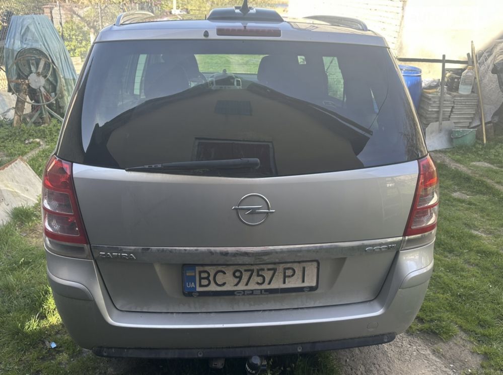 Opel Zafira 2011