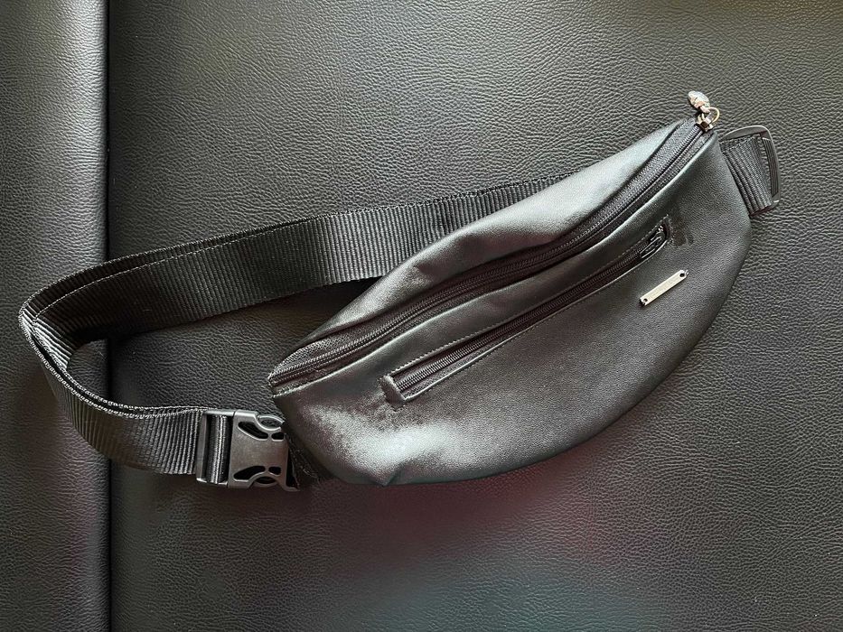 Сумка-бананка на пояс шкіряна