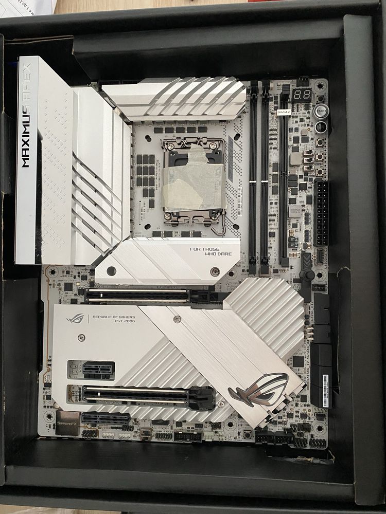 ASUS ROG Maximus Z790 APEX (LGA1700, DDR5)