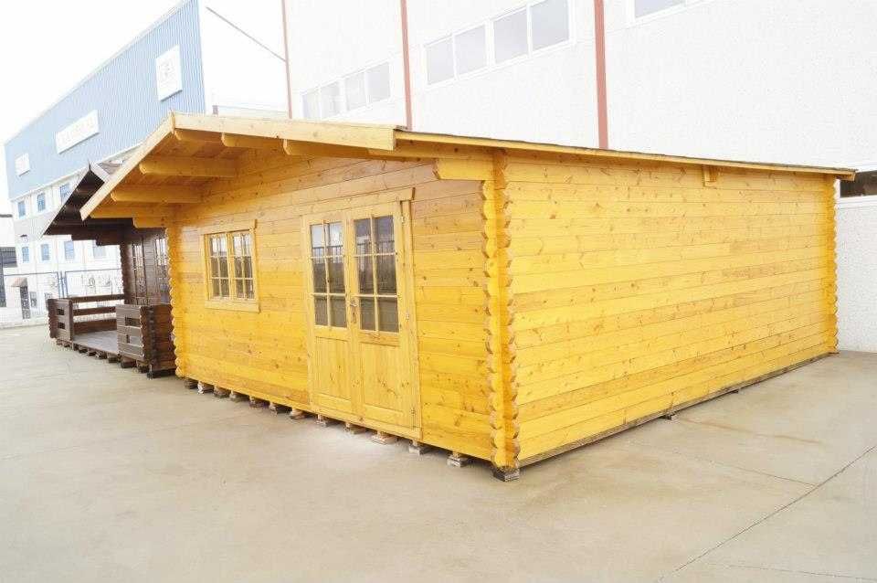 Drewniany domek letniskowyY MAJKA 6X6 32 M2