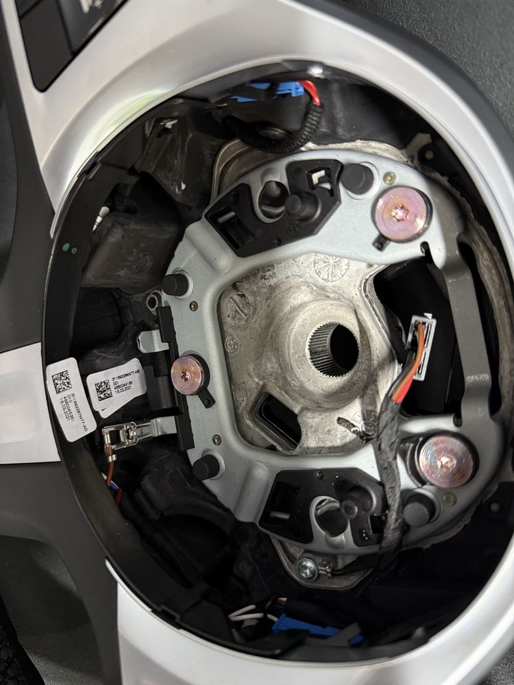 Руль BMW M НОВЫЕ ОРИГИНАЛЬНЫЕ G20 G30 G01 G05 G02 G42 G82 г20 г30 г05