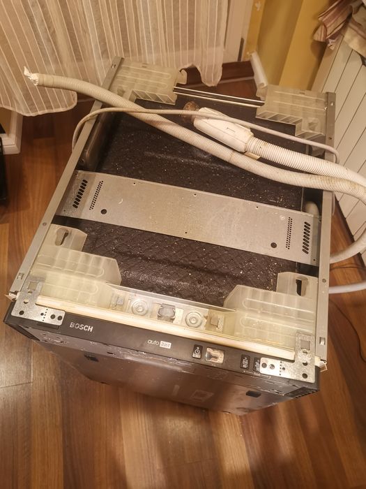 Zwywarka Bosch SRV45T03EU/3 45cm uszkodzona