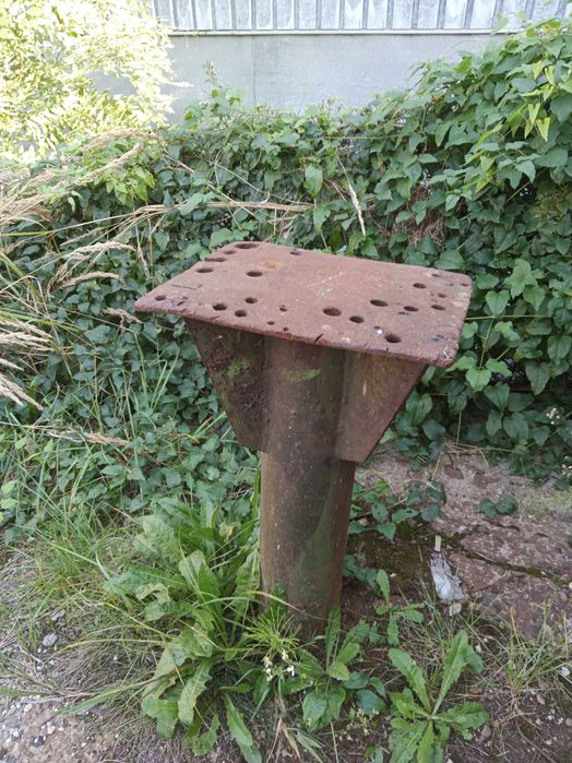 Продам металеву стійку