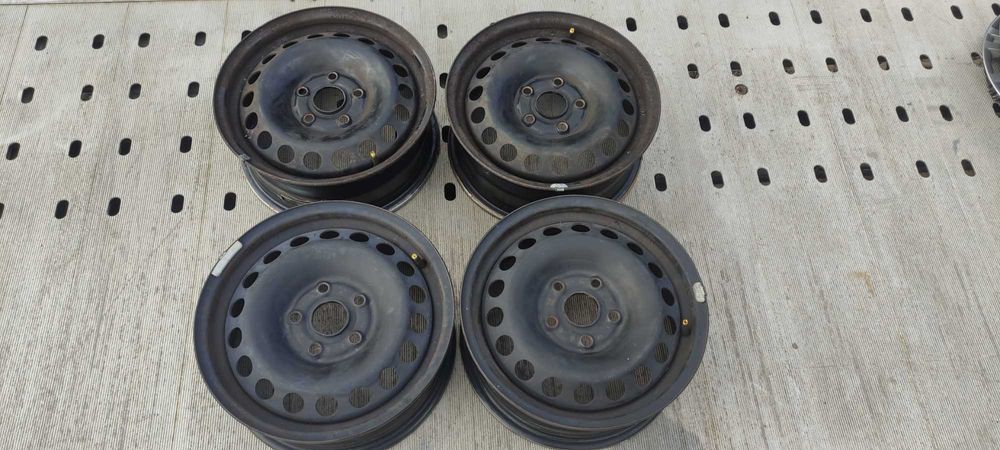 Felgi 15 Audi A3 Seat Altea leon Vw Golf Caddy Sko Octavia 5x112, et47