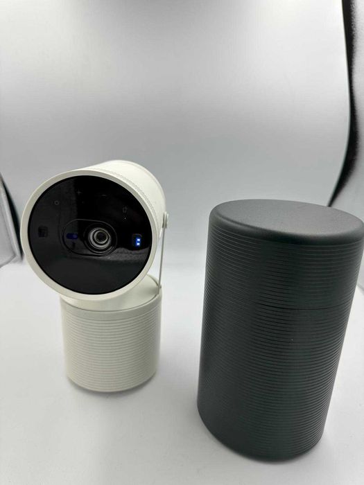 Przenośny projektor Samsung The Freestyle (model SP-LSP3BLA)