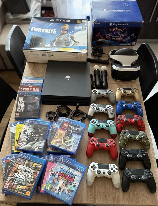 Konsola Ps4 Pro 1TB z napędem 7216B PlayStation 4 Gry Pady VR Fortnite