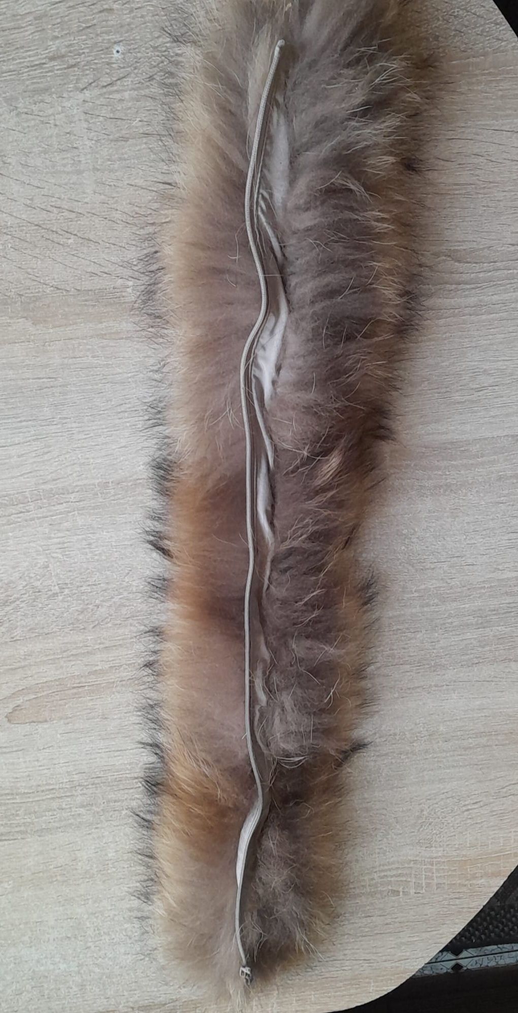 Futerko naturalne obszycie kaptura 61cm