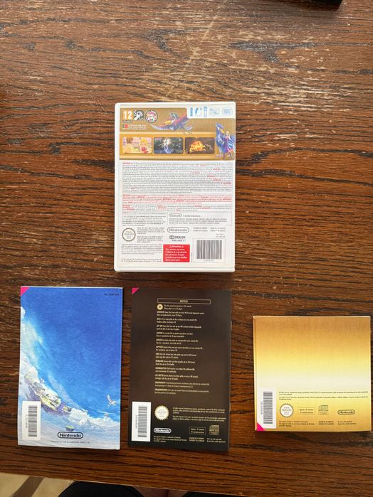 Jogo Wii - The Legend of Zelda: Skyward Sword + CD