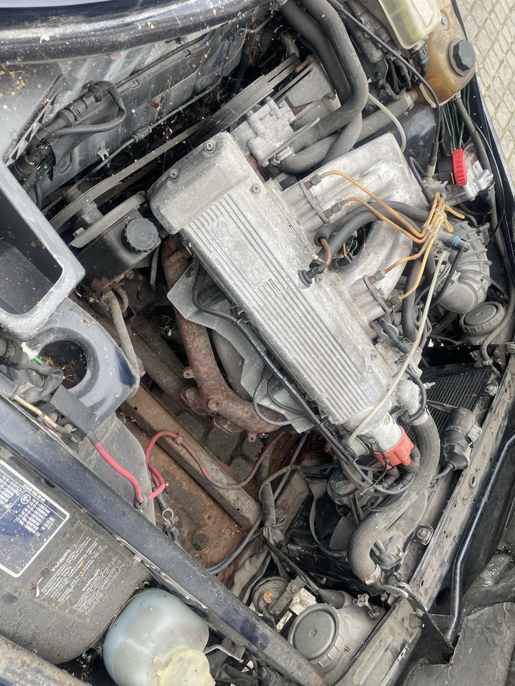 Saab 900i krokodyl 3d jedynie 131 tyś przebiegu PIERWSZY LAKIER