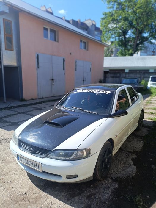 Продам авто на боєвому ходу