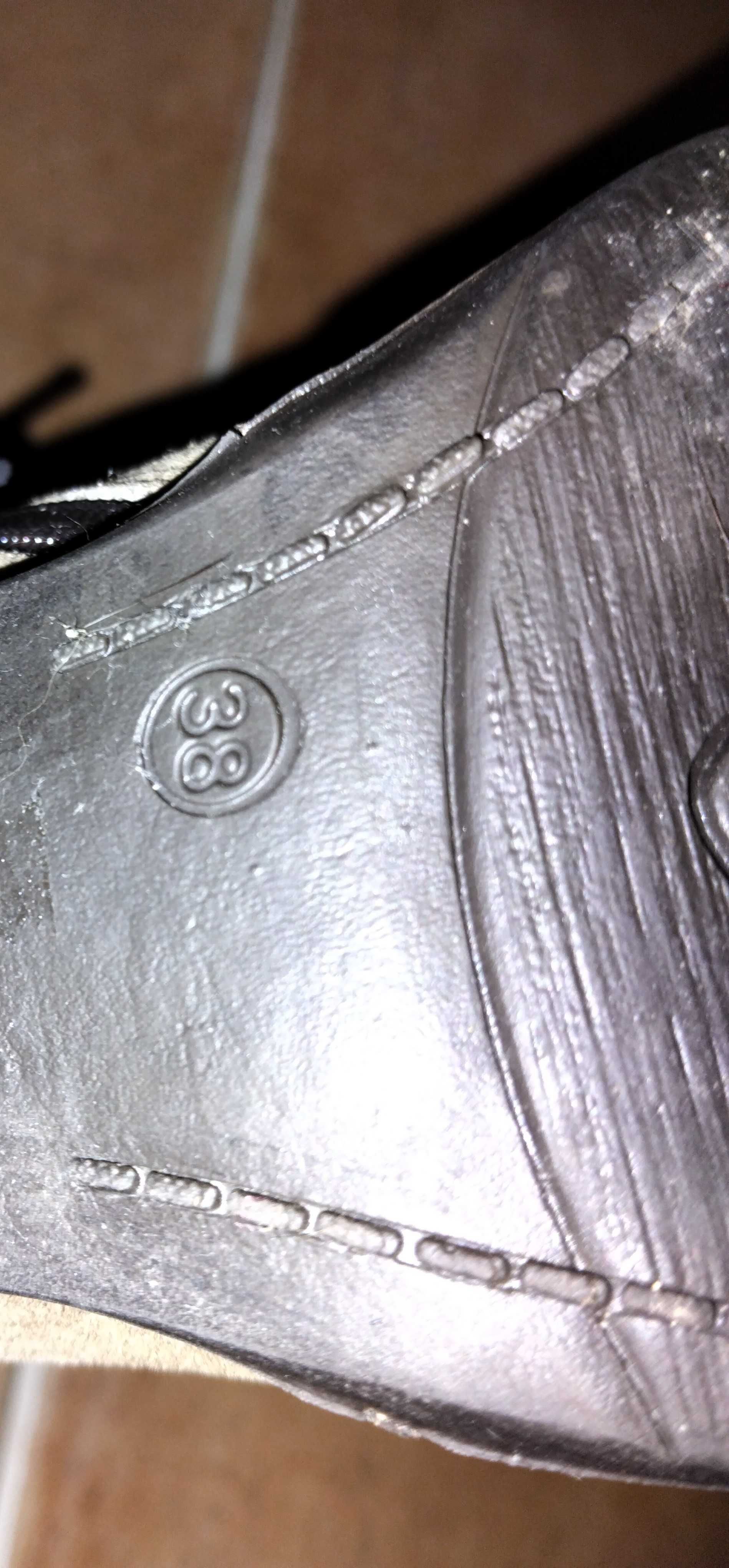 Botas com pouco uso