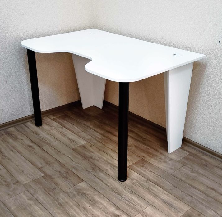 Компьютерный игровой стол