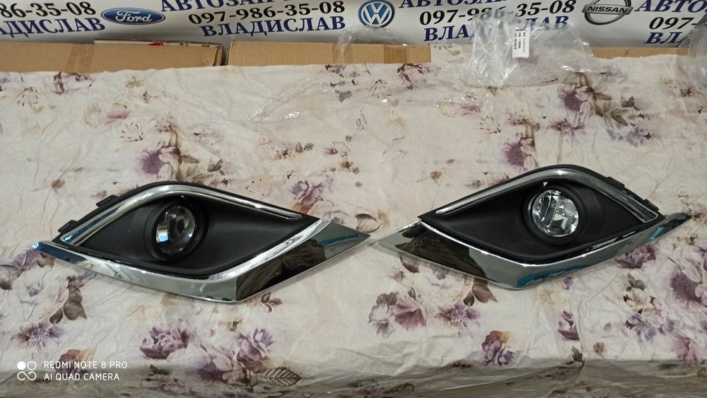 решітка радіатора Mitsubishi Outlander 2016