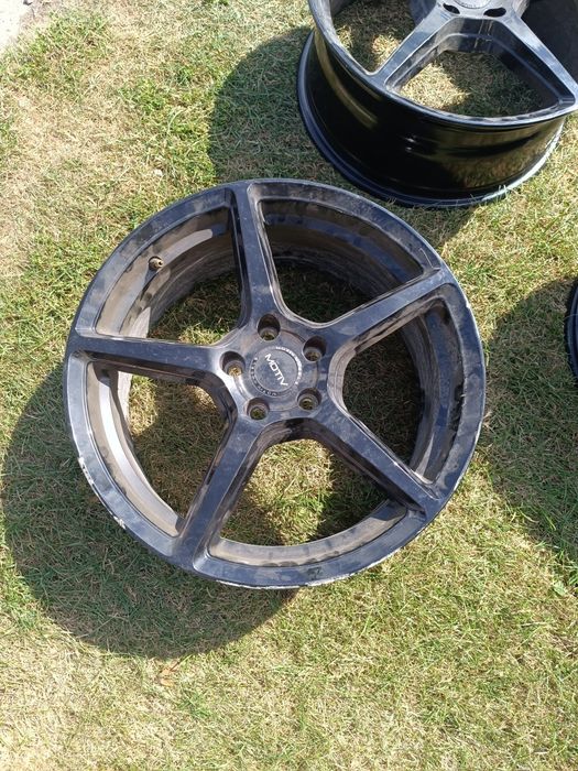 Felgi Motiv 18 5 ramienne 5x108