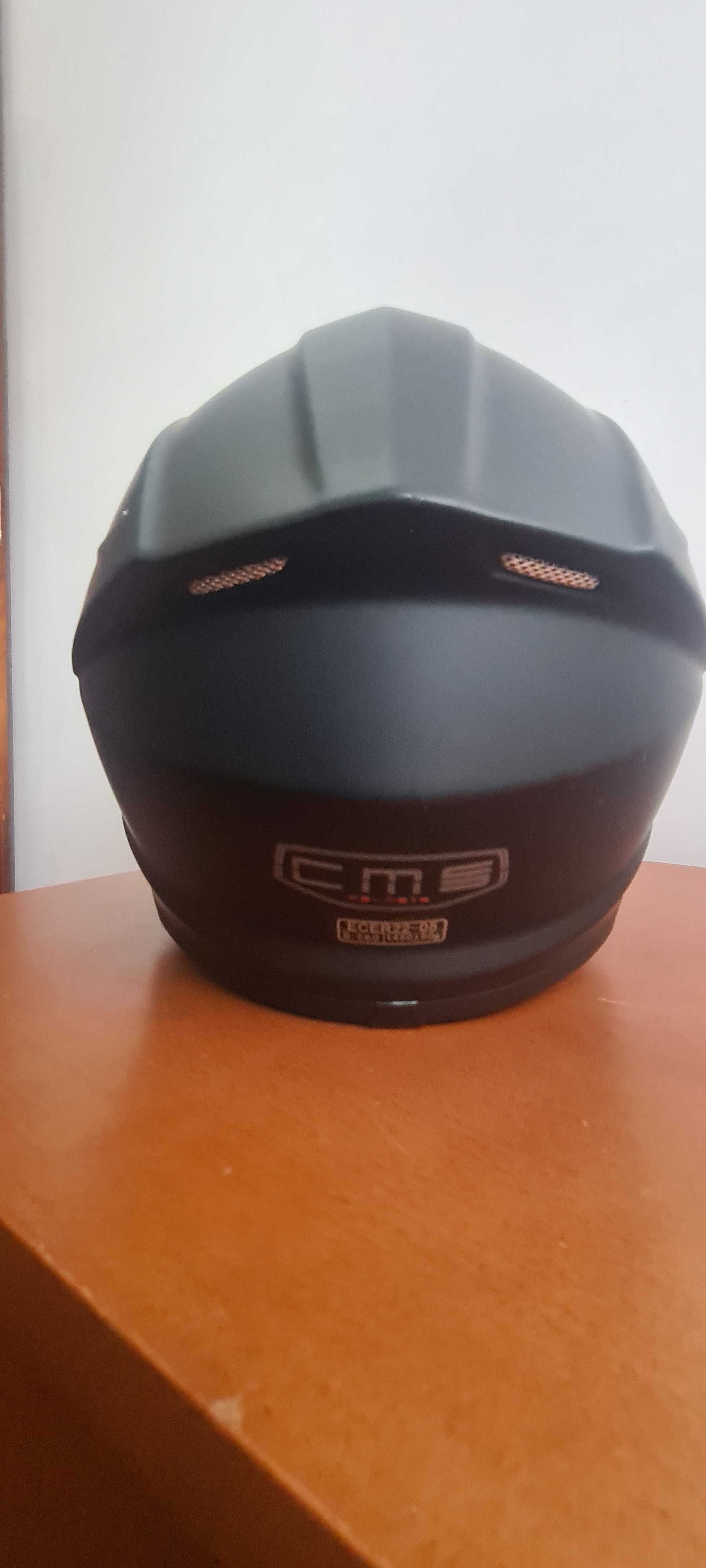 Vendo  capacetes