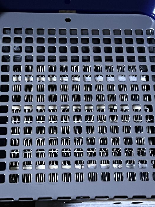 Тепловентилятор Electrolux EIFH/C-2 ЕЕС. 2200 Вт; металевий корпус