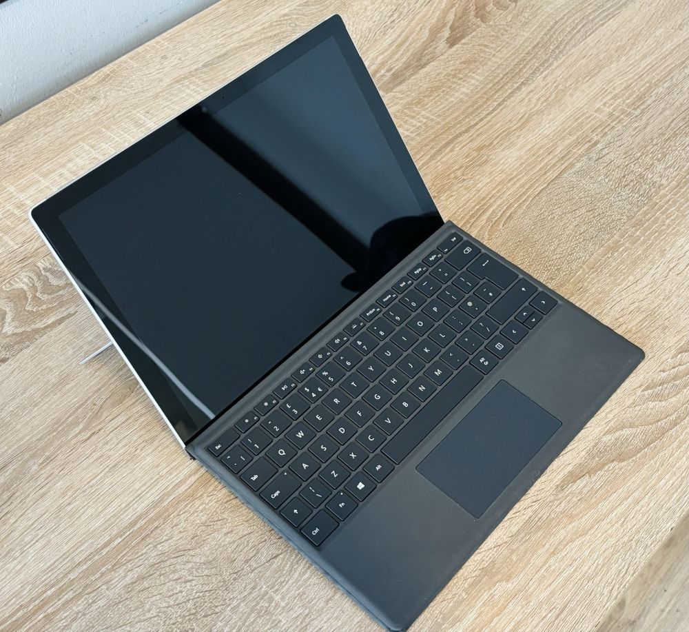 Microsoft surface pro 6