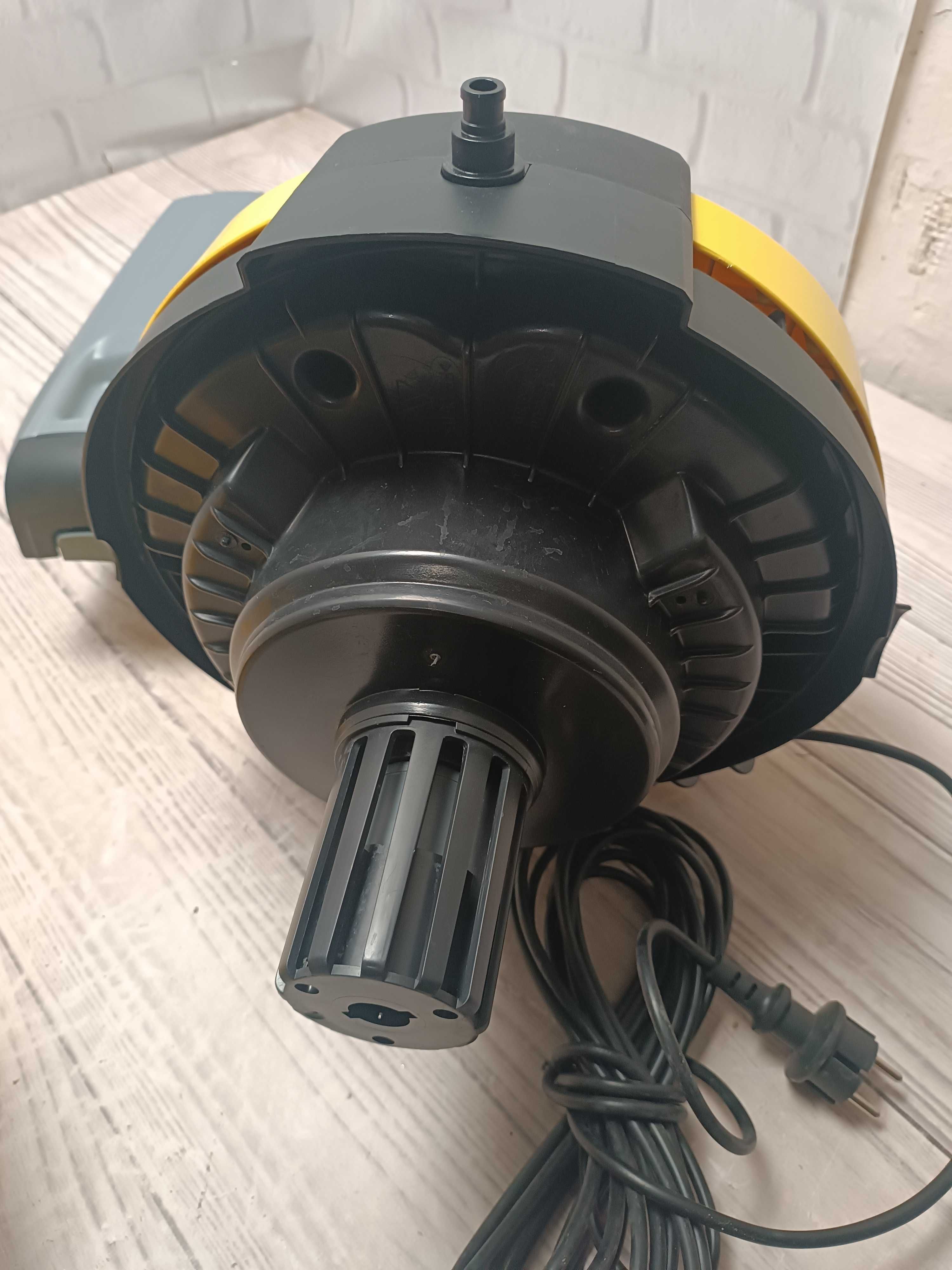 Karcher SE 4001 (1.081-130.0) миючий пилосос 1400 Вт