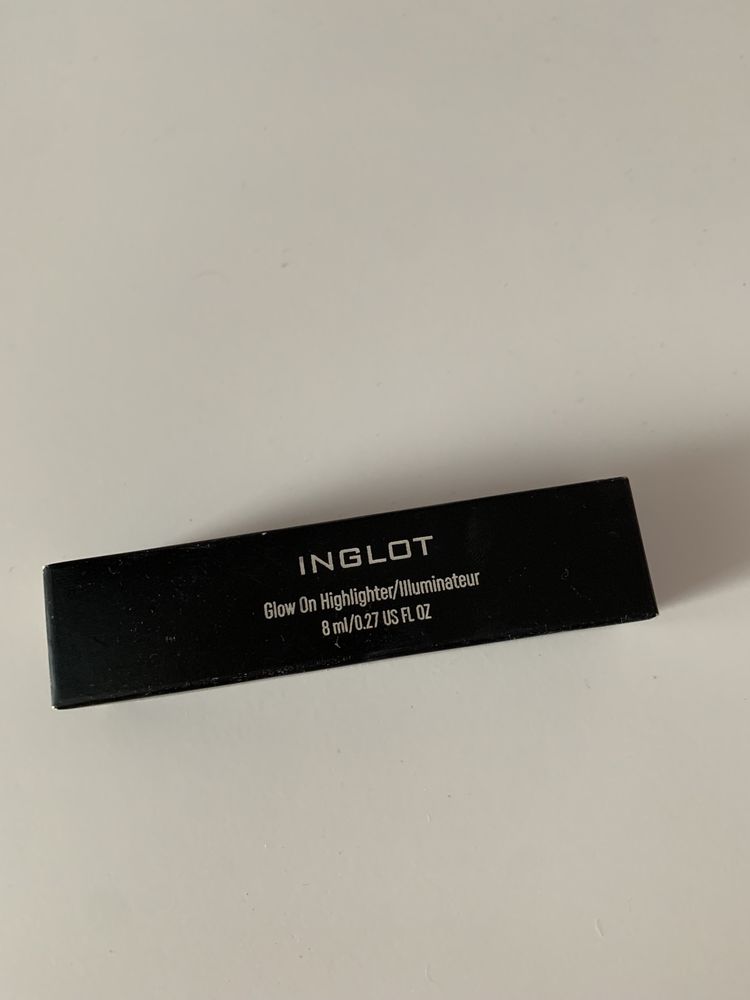 Inglot rozświetlacz w płynie 21