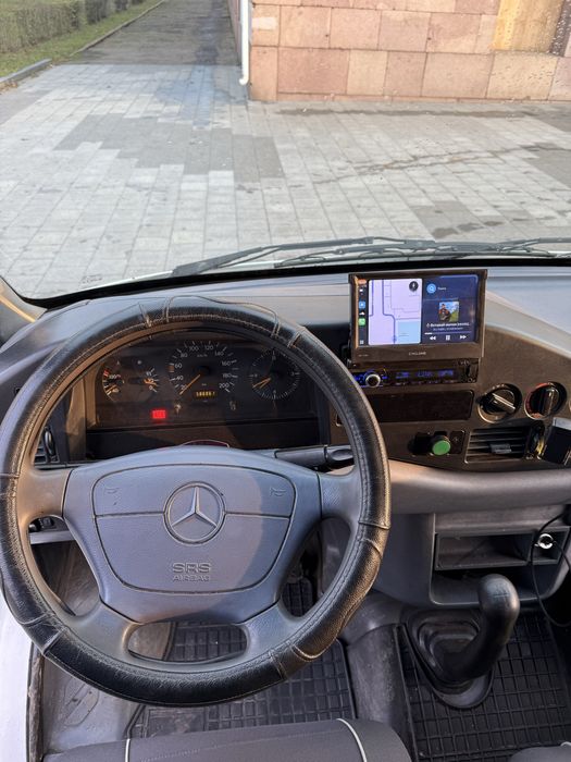 Mercedes Sprinter208D