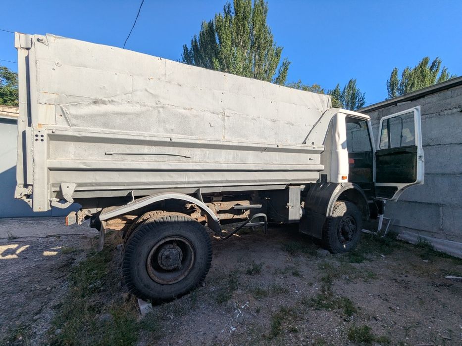 МАЗ 5551 Самосвал