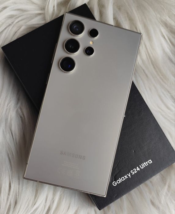 SAMSUNG S24 Ultra 256Gb C/Garantia