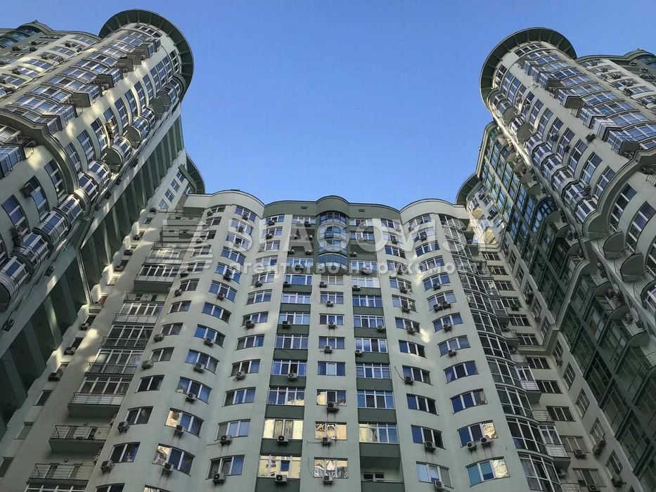 Продам 1-кімнатну квартиру в ЖК Смарагдовий!